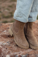 Dolce Vita Heeled Chelsea Boots (8.5)