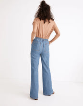 Load image into Gallery viewer, Madewell Denim Flare Pants (S)
