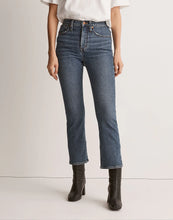 Load image into Gallery viewer, Madewell Cali Demi Boot Jeans (29P)
