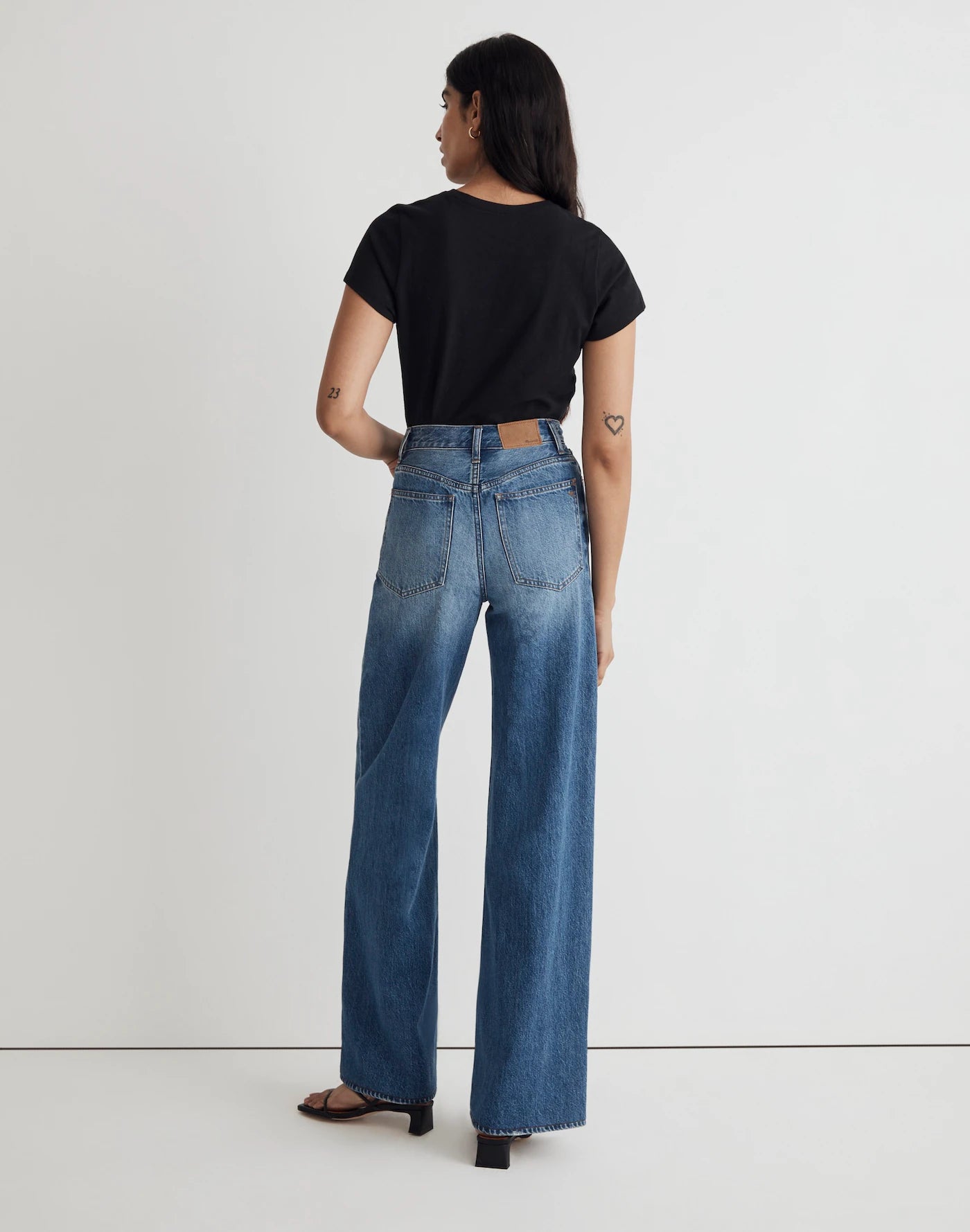Madewell Relaxed Wide Leg Jeans (28)