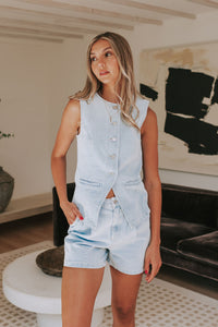 Le Lis Denim Button Up Vest (L)