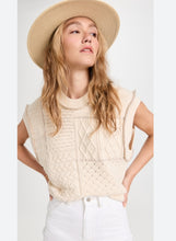 Load image into Gallery viewer, Chunky Sweater Vest (L)
