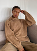 Aritzia Camel Oversized Sweater (M)