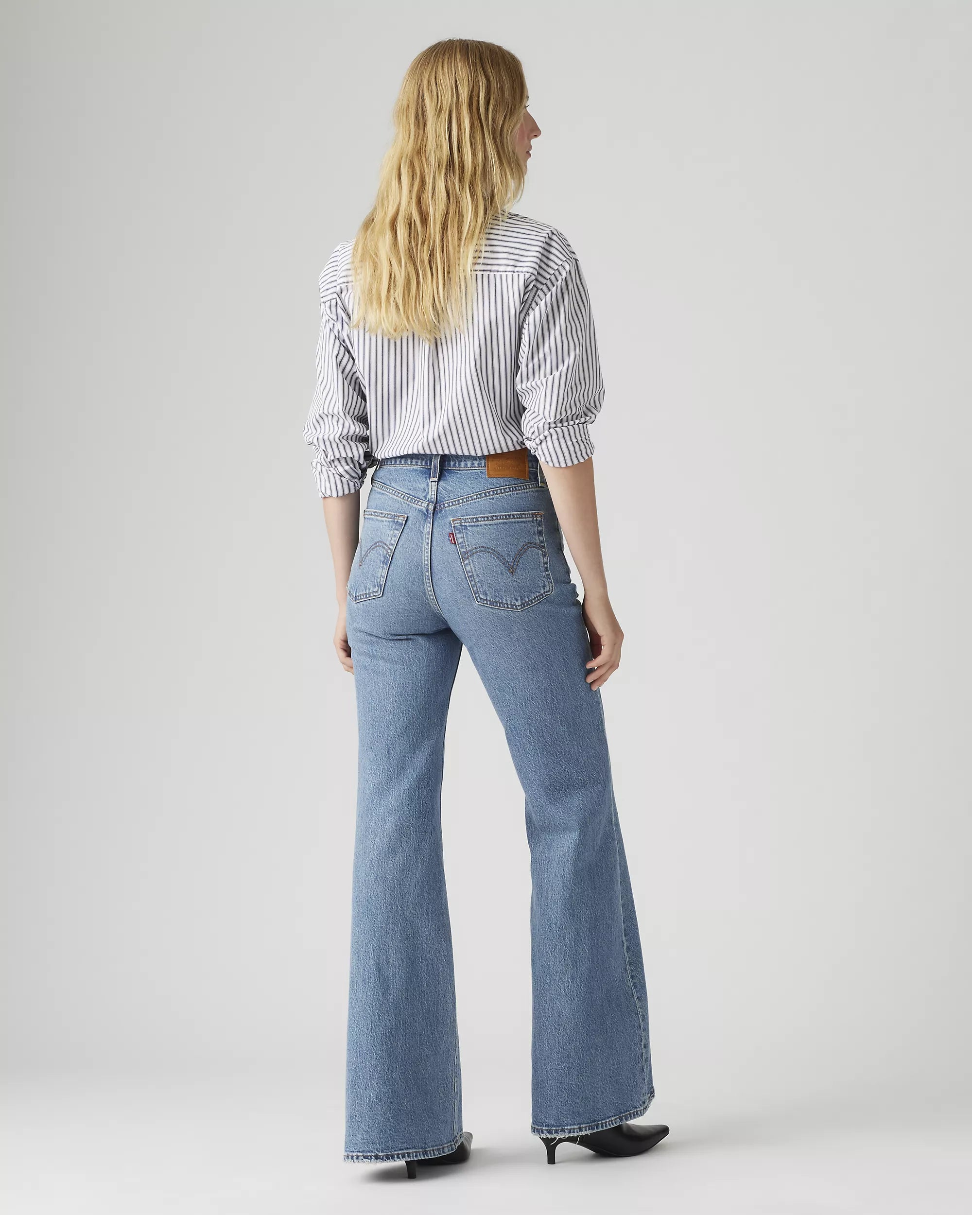 Levi's Ribcage Bell Jeans (26)