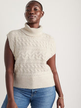Load image into Gallery viewer, Crop Cable Knit Sweater (XXL)
