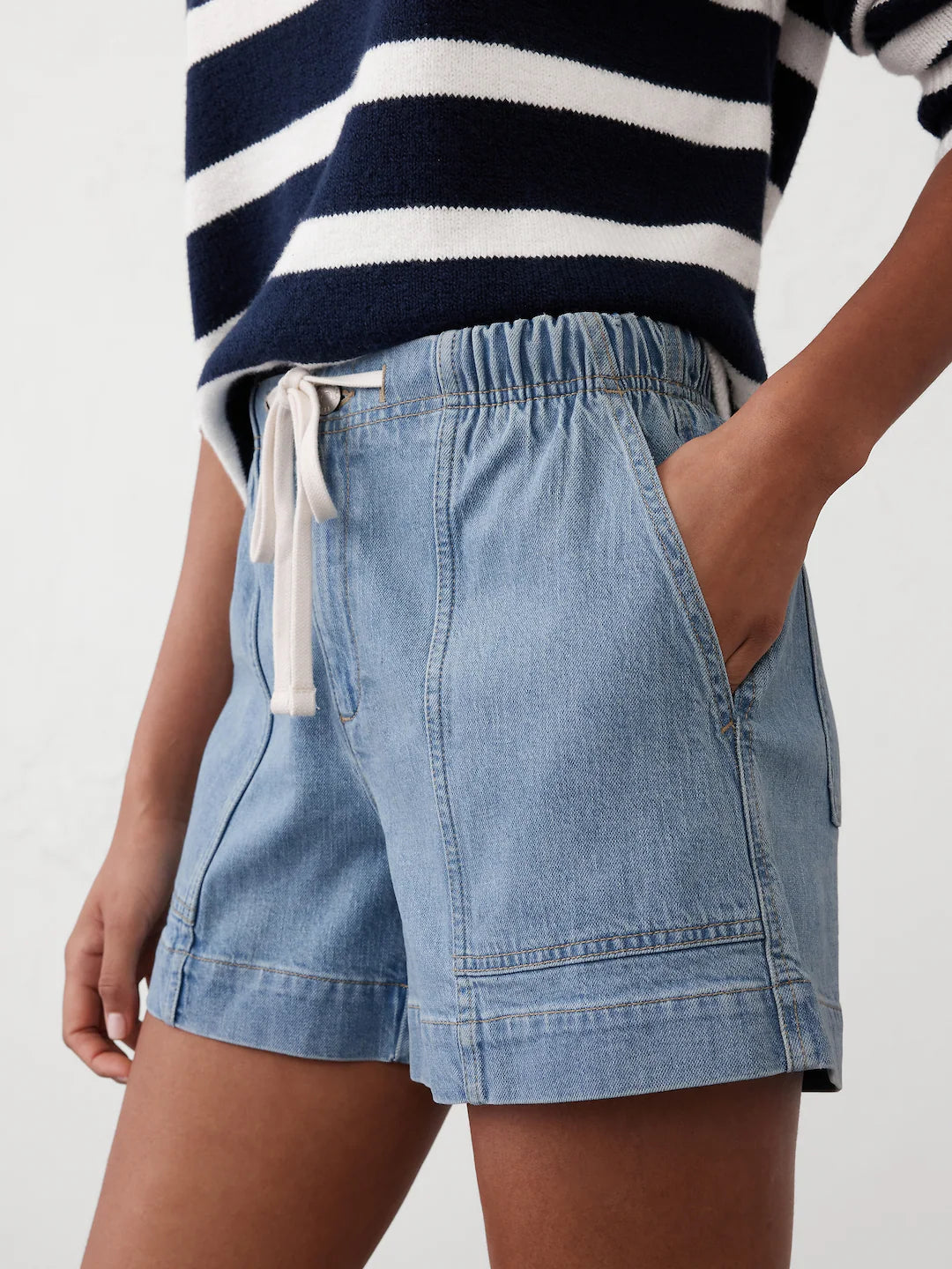 Banana Republic Tie Waist Denim Shorts (M)